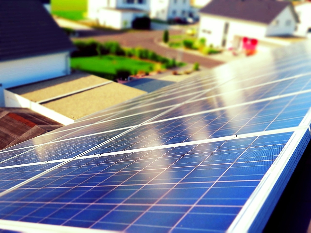 Solar Panels Not Shaded for Solar Lighting and Solar Power