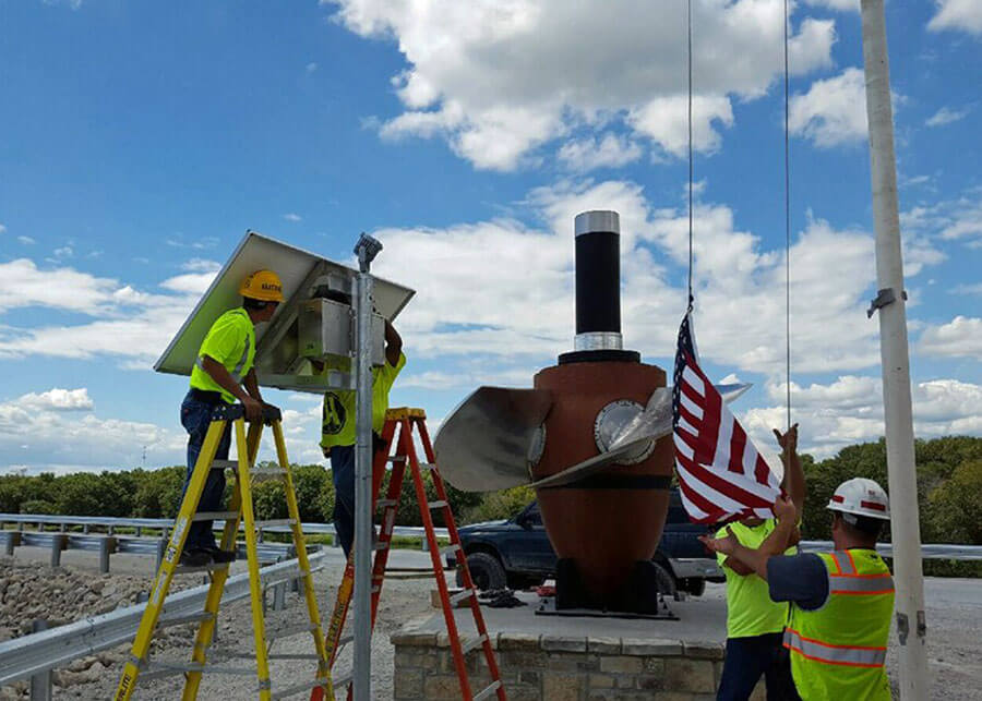 Lockport IL Flag Uplight Solar Powered