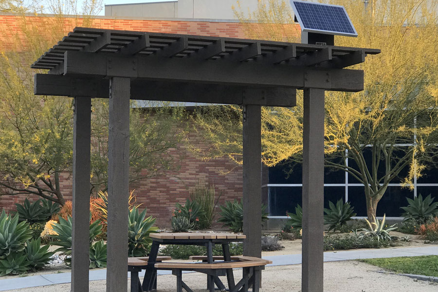 Small Solar Power and Lighting CBU Charging Station