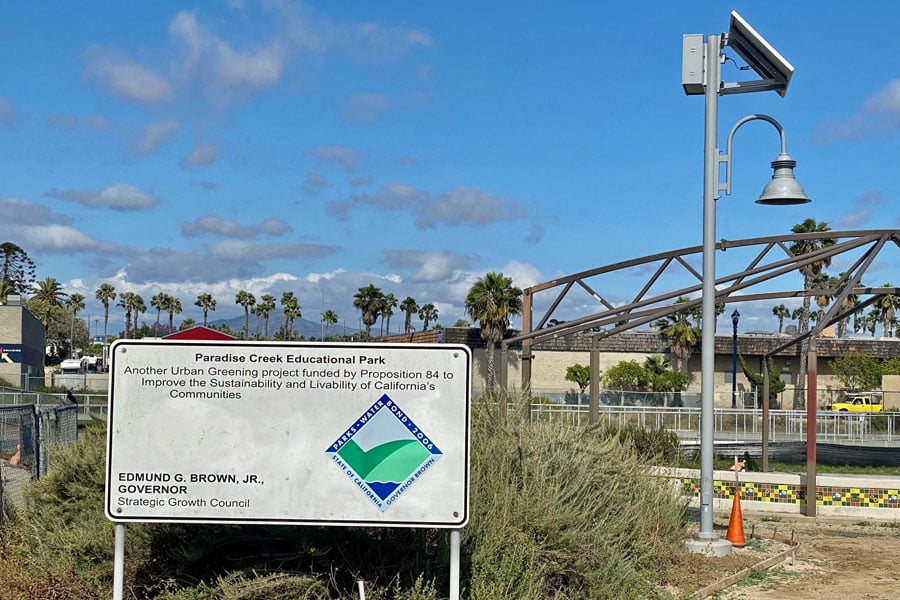 Paradise Creek Solar Pathway Park Lighting