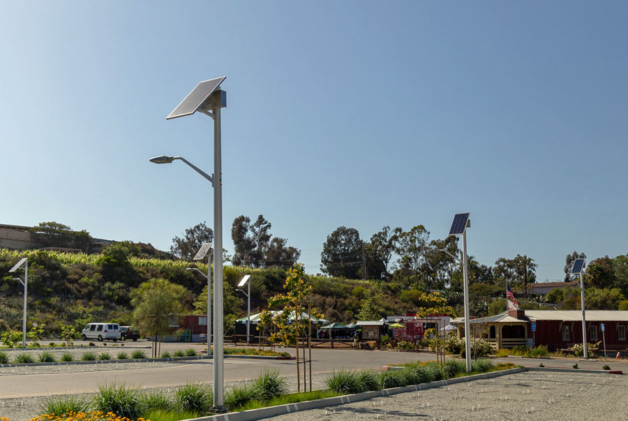 Botanical Garden SolarViper Solar LED Parking Lot Light Systems